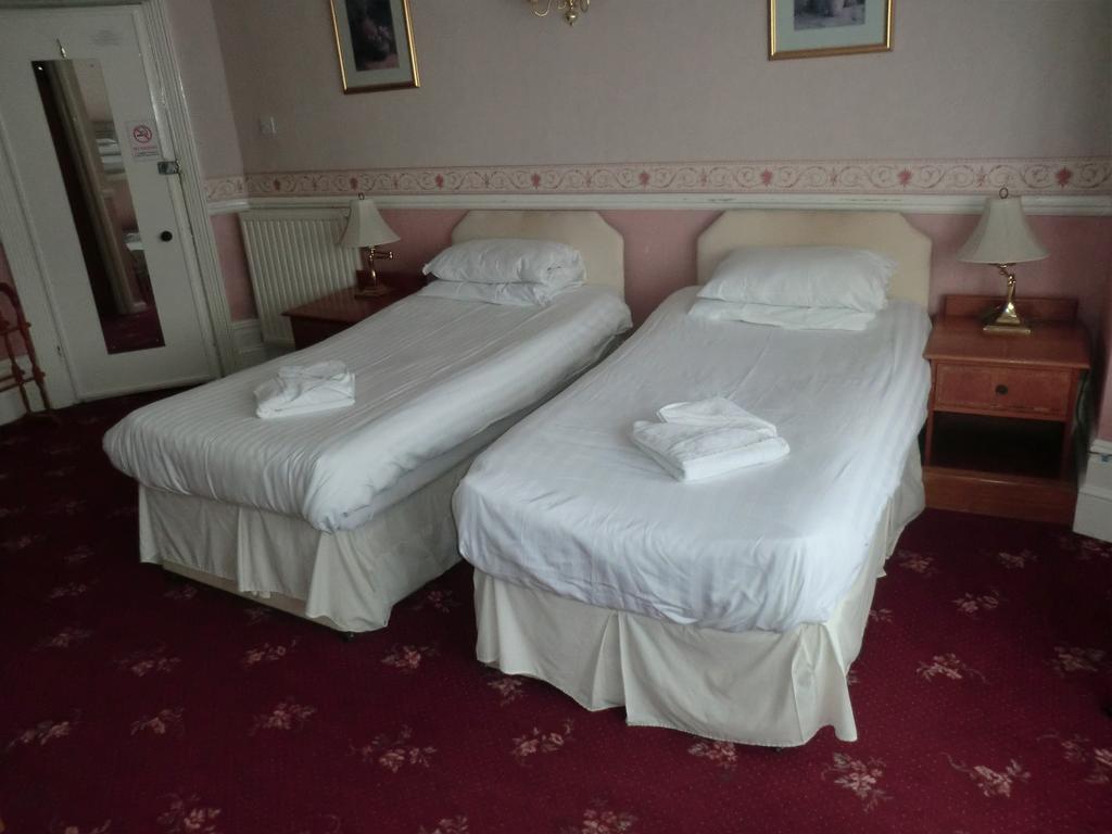Welbeck Hotel - Close To Beach, Train Station & Southend Airport Екстер'єр фото