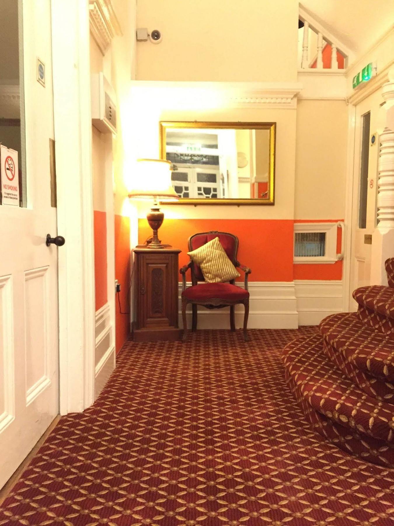 Welbeck Hotel - Close To Beach, Train Station & Southend Airport Екстер'єр фото